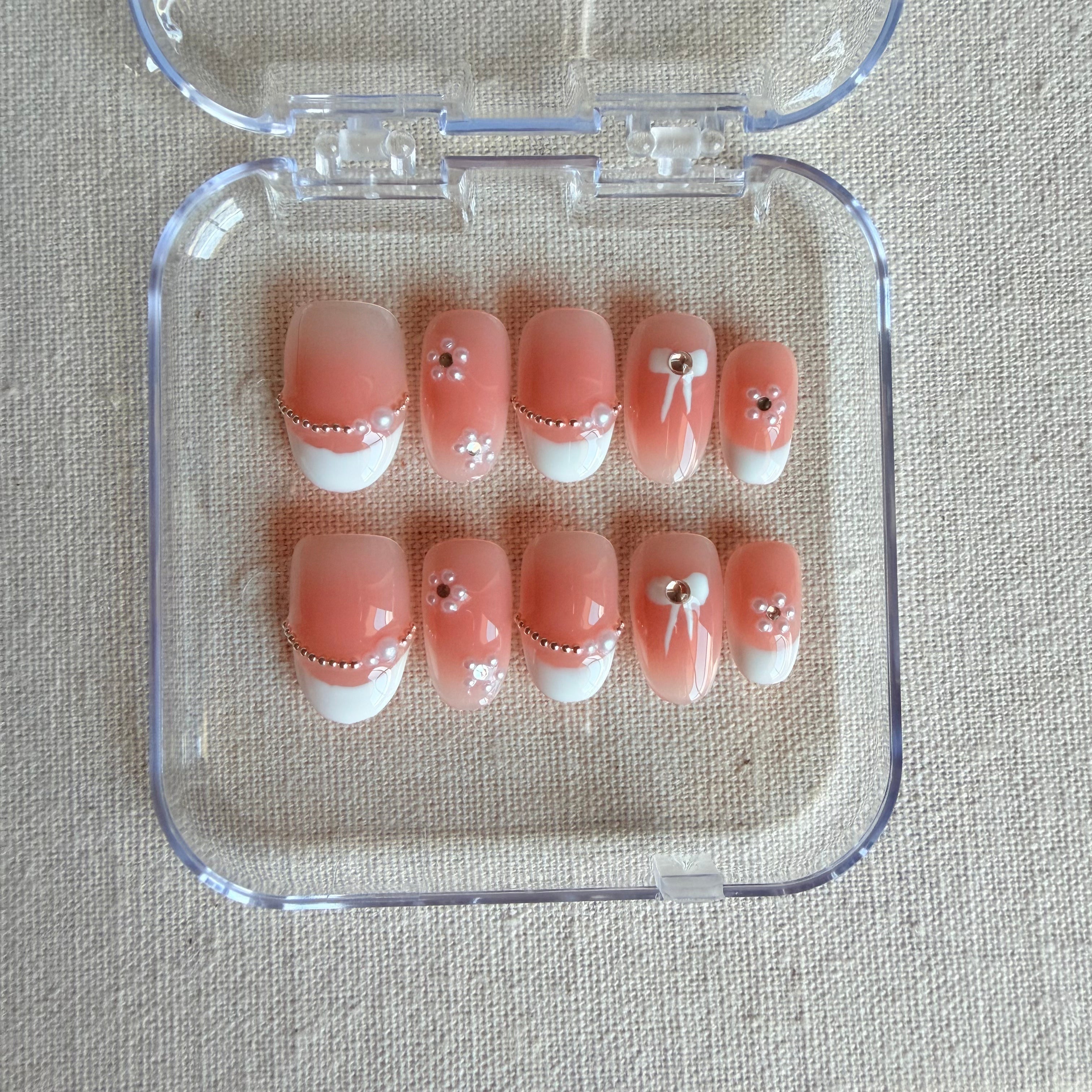 Unhas Press On Peach Ribbon