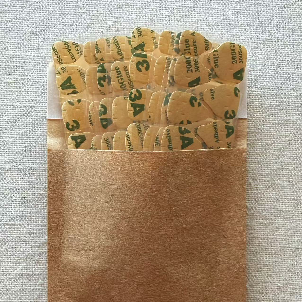 Sticky Tabs para Press On Nails – Pacote com 8 Folhas (16 Aplicações)