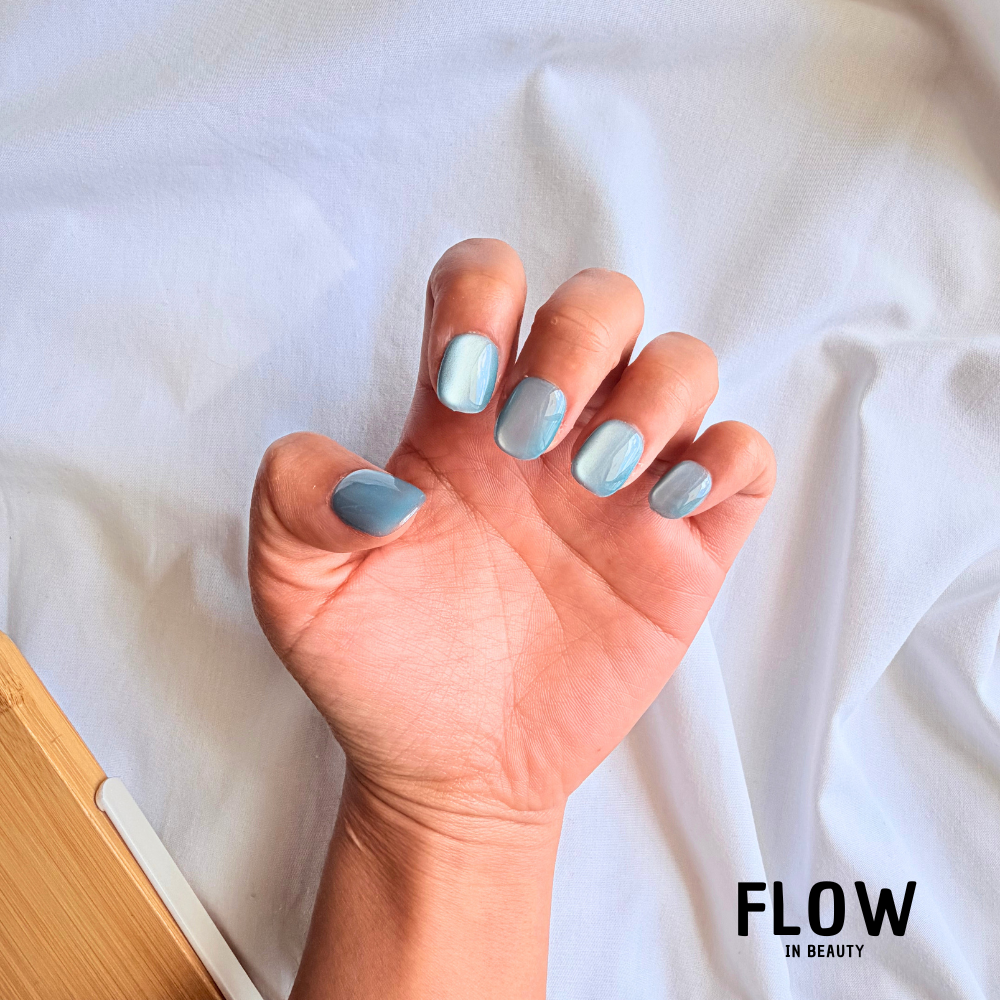 Unhas Press-On Efeito Cat Eye Azul bebé
