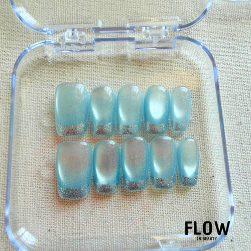 Unhas Press On Blue Magnetic French