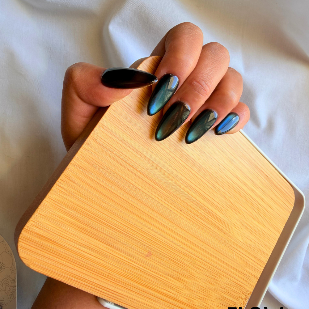 Unhas Press-On Magnetic Dark Ocean Cat Eye