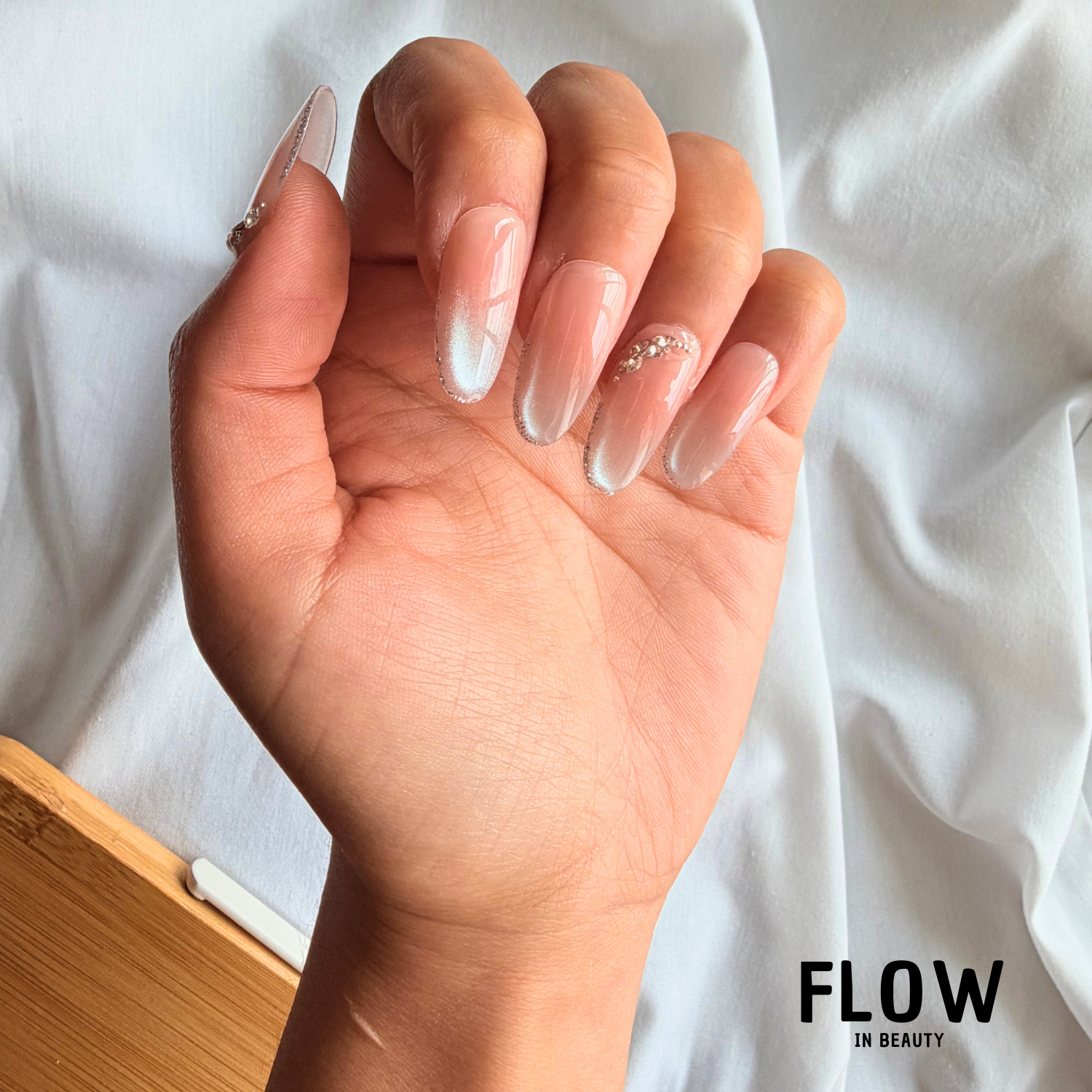 Unhas Press-On Peach Crystal Glow